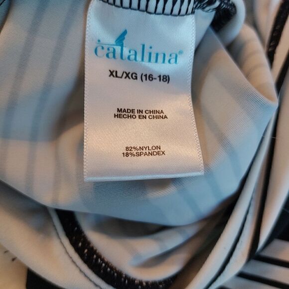 Catalina women's size 16-18 bathing suit top no underwear - Picture 6 of 6